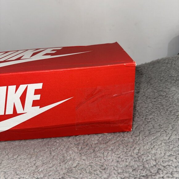 *NEW* Men NIKE VICTORI ONE SLIDES UNIVERSITY RED  Size 6 - Picture 9 of 11